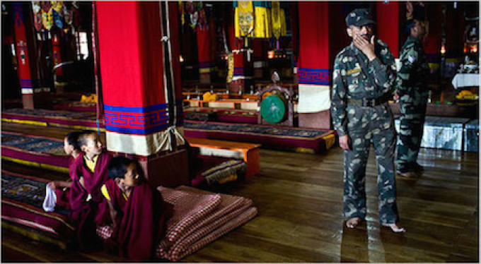 La Cina apre 24 stazioni di polizia nei monasteri tibetani