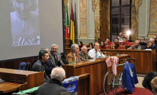 Albano si ferma per ricordare il ciclista Bruno Monti