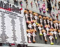 WALL OF DOLLS – Il muro delle bambole contro il femminicidio