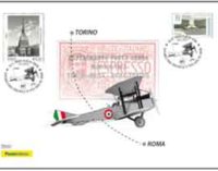 Due annulli,  una cartolina e una busta filatelica per i  cento anni del primo volo postale