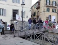 Presidio popolare sotto la sede del Comune di Ariccia