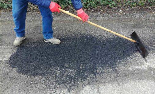 Riparazione buche a Castel Gandolfo