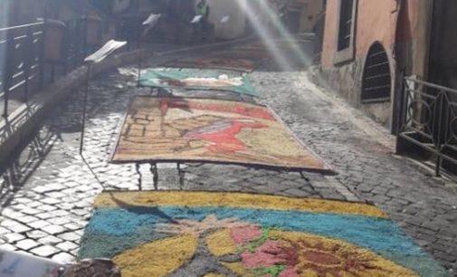 ED È DI NUOVO INFIORATA A ROCCA DI PAPA