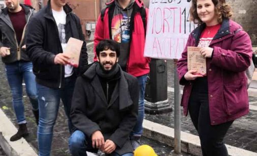 RIFONDAZIONE COMUNISTA IN PIAZZA AI CASTELLI