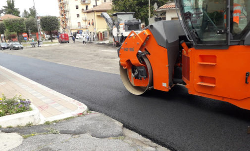 Asfalto al centro di Artena