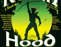   “MARIONETTE SENZA FILI” TORNA IN SCENA AL DRIVE IN DI COLONNA CON “ROBIN HOOD-IL MUSICAL”