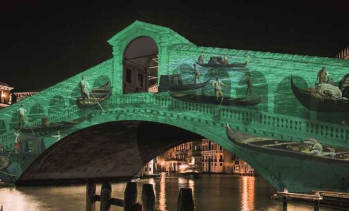 Il “Natale di Luce 2020” tinge d’arte il Ponte di Rialto verso i 1600 anni di Venezia