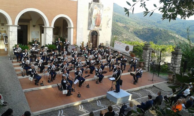 Emozionante concerto della Banda Musicale del Corpo della Gendarmeria Vaticana a Cori