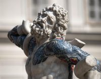 Le monumentali statue tatuate di Fabio Viale arrivano a Torino – In Between | 14.10.2021 – 09.01.2022 | MUSEI REALI