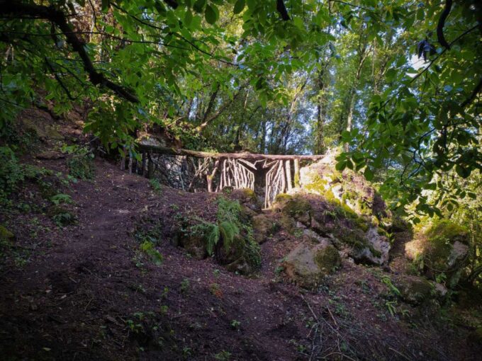 Calcata.  Opera Bosco Museo di Arte nella Natura .