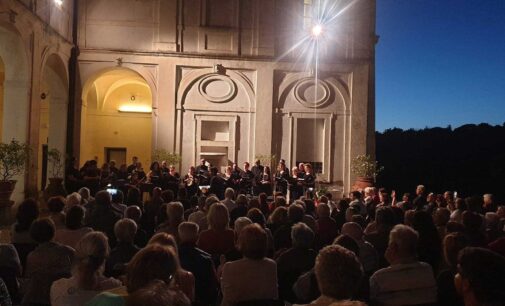 Successo del Coro in Maschera