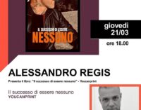 Alessandro Regis, dalla trasmissione TV ‘Le Iene’ al libro “Il successo di essere Nessuno”