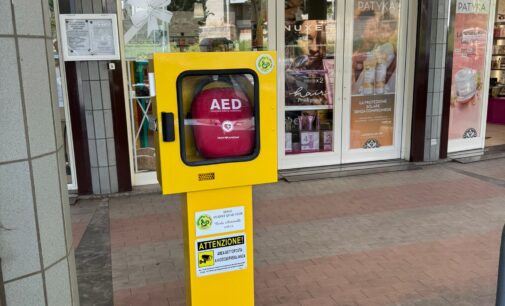 Velletri, installati i primi defibrillatori in varie zone della città