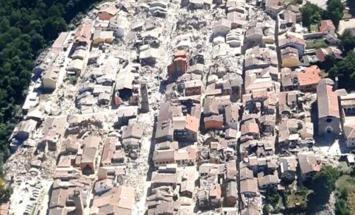 Consegna del contributo alle tre famiglie di macellai vittime del terremoto