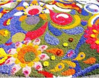 Poggio Moiano (RI) diventa una tela d’artista con l’Infiorata del Sacro Cuore