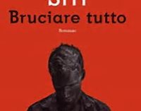 #Nonleggeteilibri – Bruciare tutto, lo schiaffo di Siti