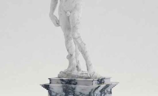 Gualtiero Vanelli  presenta  La riproduzione del David di Michelangelo.