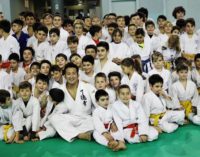 Asd Judo Frascati, un fiume di atleti grandi e piccoli allo stage col campione giapponese Akimoto