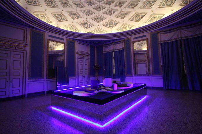 Palazzo Reale presenta  Nanda Vigo. Light Project