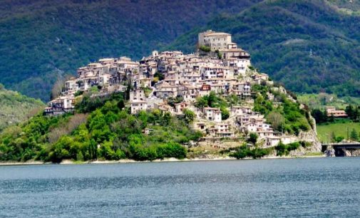 Le delizie di Castel di Tora (RI) si gustano sotto un cielo stellato – 17 agosto