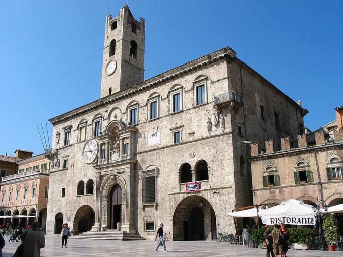 Nella stupenda città di Cecco d’Ascoli