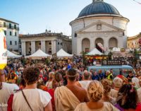 Il Corteo di Cerere conquista i visitatori della 69° Sagra della Porchetta di Ariccia