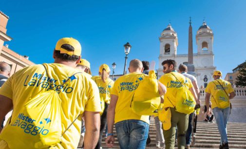 Il centro di Roma si colora di giallo per la salvaguardia dell’ambiente