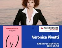 Veronica Pivetti alla Mondadori di Genzano per presentare “Per sole donne”