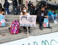 Psicologi in piazza contro il ministro Manfredi