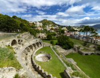 Gaia Flegrea di Sista Bramini alle Terme Romane di Baia