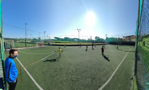 Football Club Frascati sempre sul pezzo: ecco il “calcio balilla umano” per la Scuola calcio