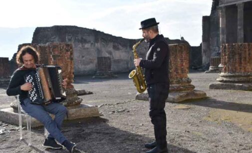 Con un OMAGGIO A ENNIO MORRICONE il Parco archeologico di Pompei AUGURA BUONE FESTE