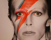 Cinque anni dalla scomparsa di David Bowie, la rockstar nel libro “Amore, morte e Rock’n’Roll”