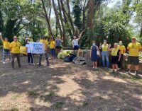 Il viaggio della Goletta dei Laghi di Legambiente continua sul Lago Albano