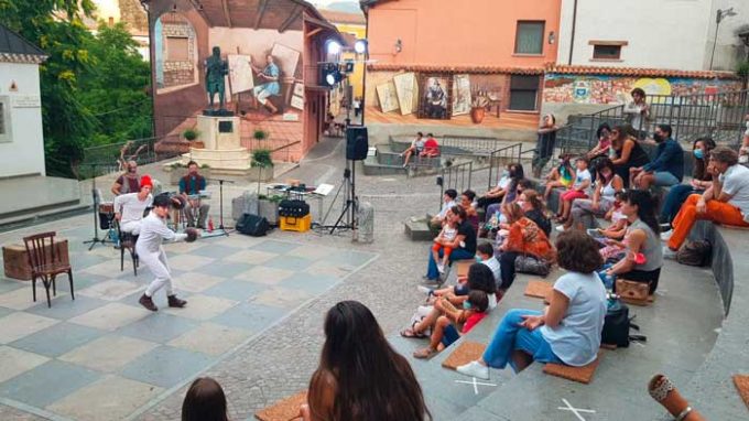 Famiglie e bambini tornano a teatro grazie alla rassegna “Faccio Storie”