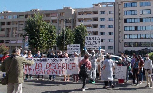 Discarica di Albano. La protesta contro la riapertura arriva al Tribunale di Velletri