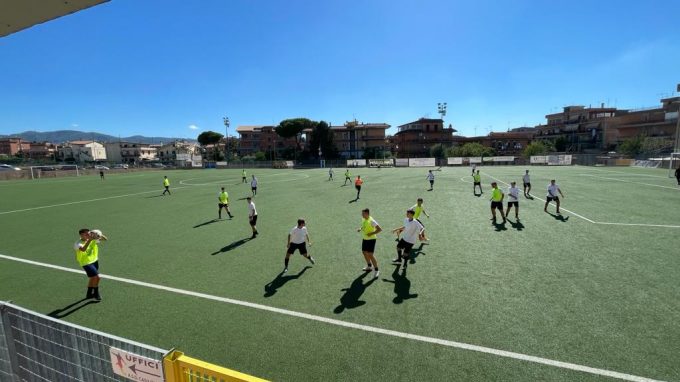 Asd Vis Casilina (calcio), mister Roberti: “Buona a metà la prima dell’Under 17 in amichevole”