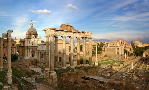 “Molta storia passò su questo asfalto”…