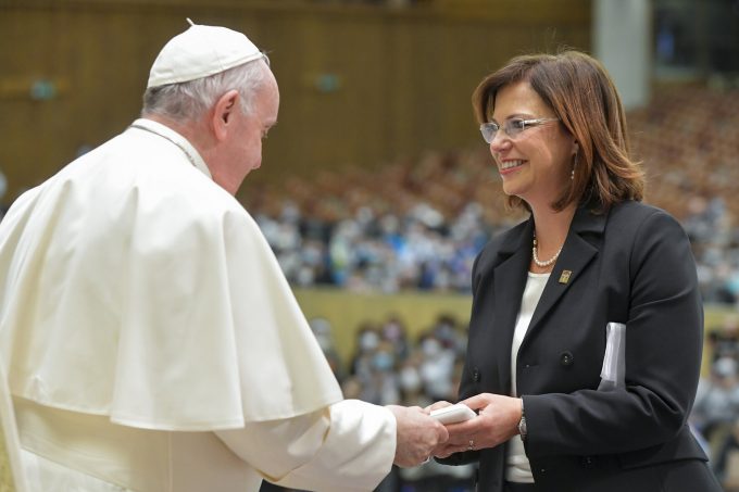 PAPA FRANCESCO HA ACCOLTO IN UDIENZA PRIVATA L’ISTITUTO SERAFICO