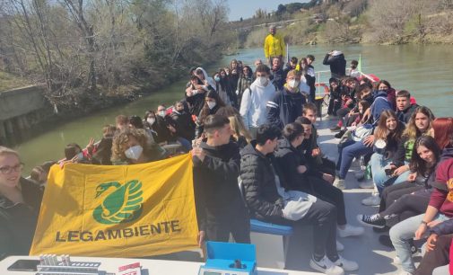 Legambiente in battello sul Tevere