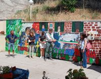 Colonna: gli alunni del “Gulluni” inaugurano, insieme al sindaco, il murales della legalità