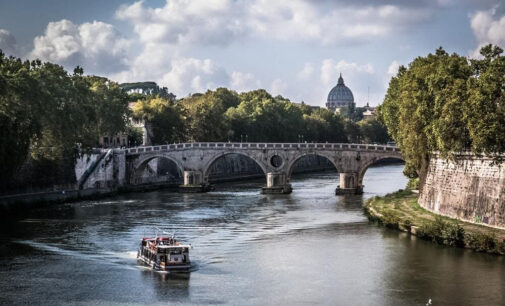 Fitzcarraldo ​​​​​​​Opera Performance su Battello: tra le rive del Tevere