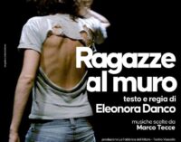 il Teatro Vascello – Ragazze al muro