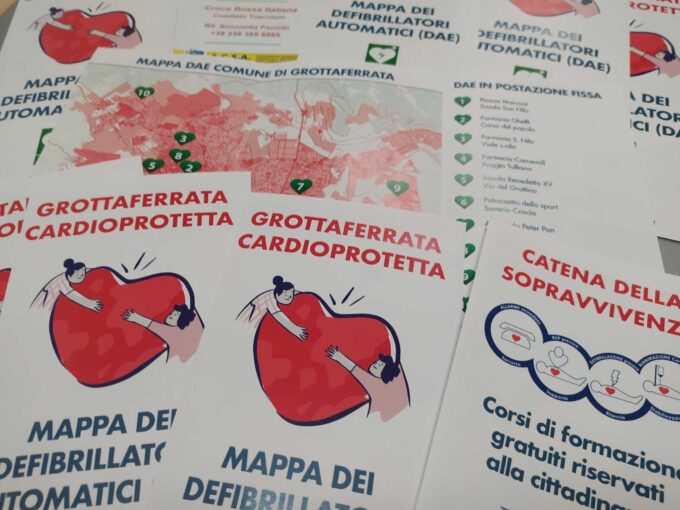Grottaferrata Cardioprotetta: distribuite in città le brochure con la mappa dei dispositivi