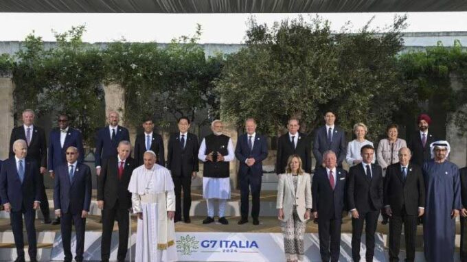 IL G7 PUGLIESE. UNA COSTOSA E SFARZOSA GITA SCOLASTICA