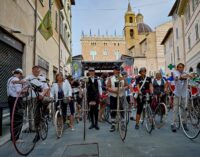 In Umbria in bici nella Francescana podio a tinte romagnole e laziali