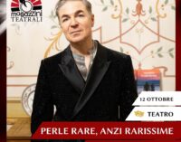 Fabio Brescia porta in scena “Perle rare, an-zi rarissime” ai Magazzini Teatrali di Velle-tri