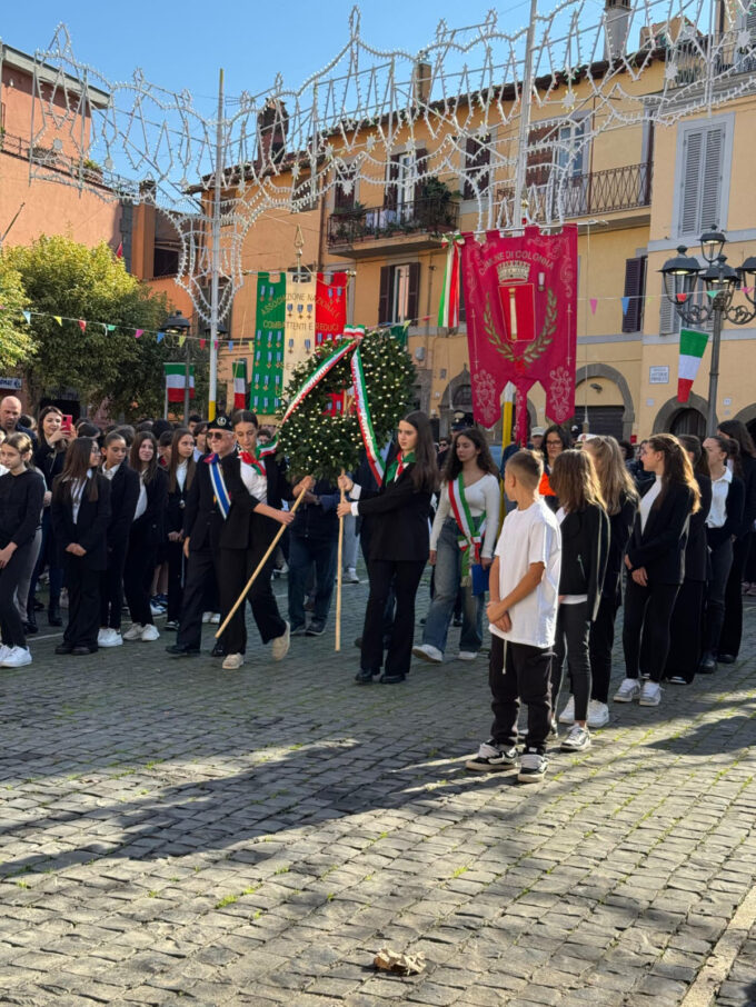 Colonna – Un ricordo solenne ai caduti e un appello alla Pace